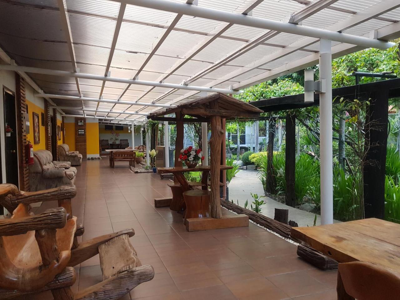 Palaisdaan Hotel And Restaurant Bagabag Exterior photo